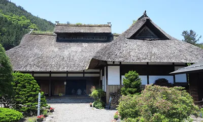 南郷の曲屋